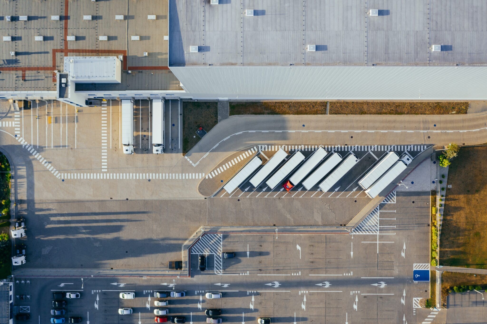 Upadek firmy transportowej – jak się uchronić?